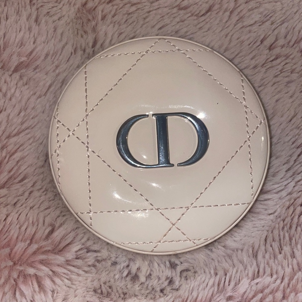 Dior forever couture highlighter